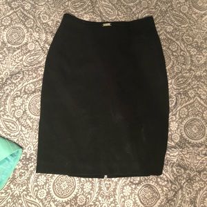 Black skirt with buckle